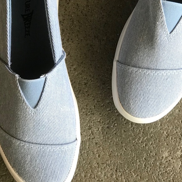 1 Left Nature Blue Textured Slip On Sneaker 9.5 - Picture 4 of 6